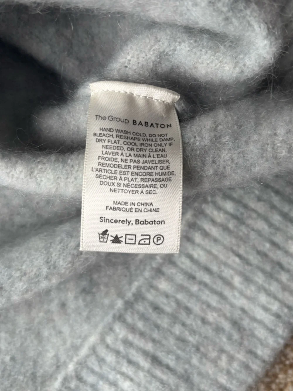 Aritzia Babaton The Group Adichie Sweater Light Grey Sweater size Medium - Picture 11 of 12